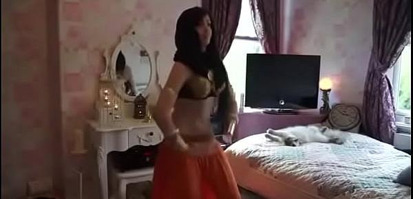 Pakistani Girl Hot Dance at Home at Private Room
